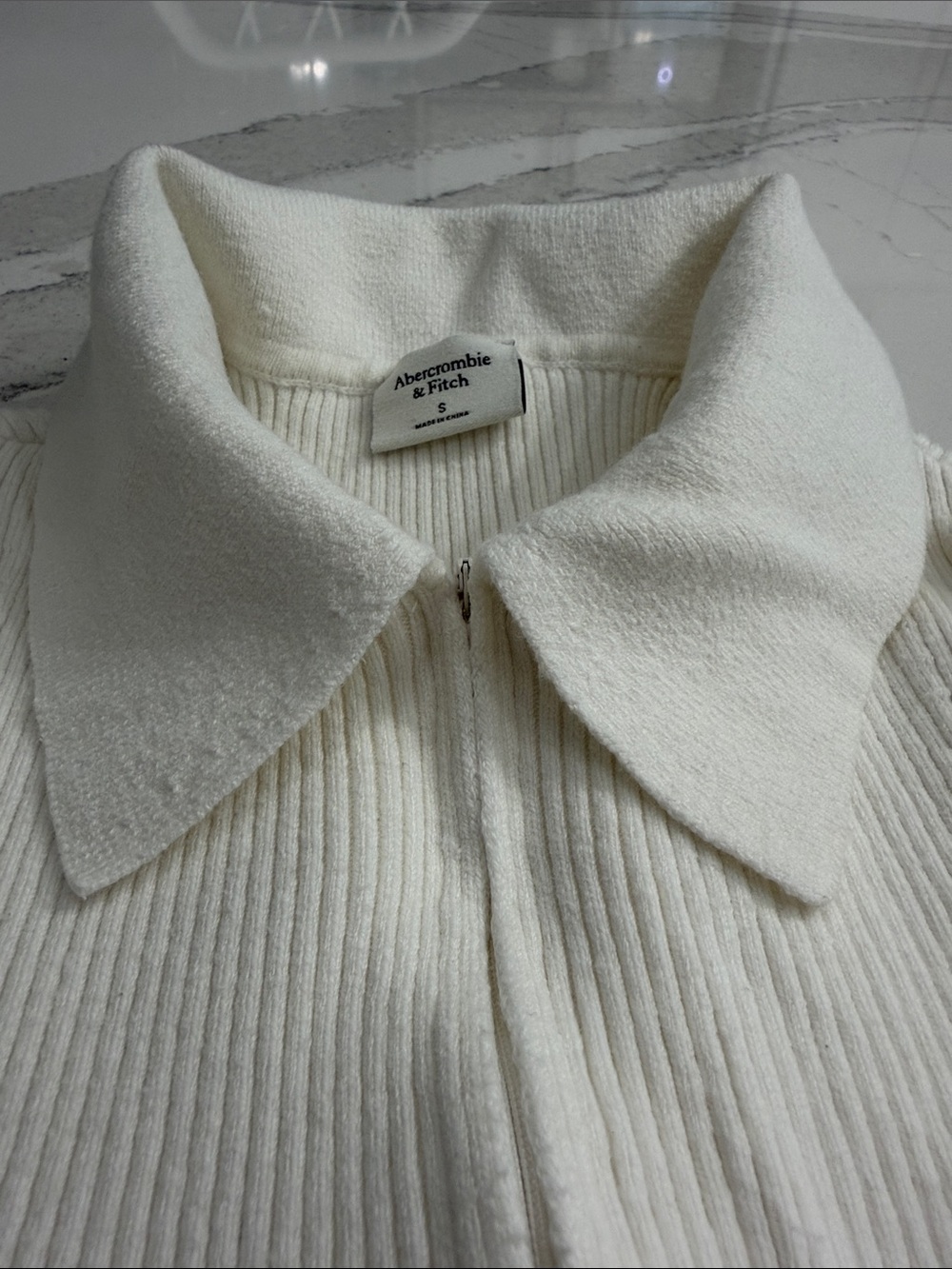 Abercrombie & Fitch Cream Ribbed Polo Sweater - Picture 4 of 8
